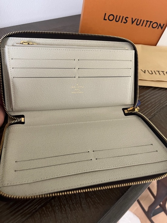 Louis Vuitton Handbags - Louis Vuitton Zippy Monogram Organizer Wallet